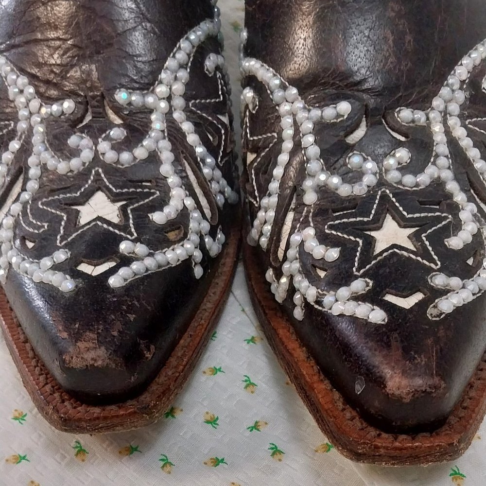 2947 Size 6B Leather Embellished Boots - Picture 2 of 12